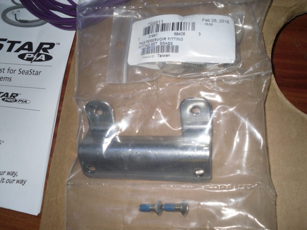 Seastar Hydraulic Power Assist Steering System PA12002 NEW IN BOX