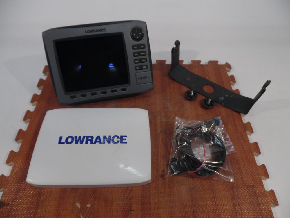 Lowrance HDS 8 Gen 1 Chartplotter Display w Accessories - Good Condition