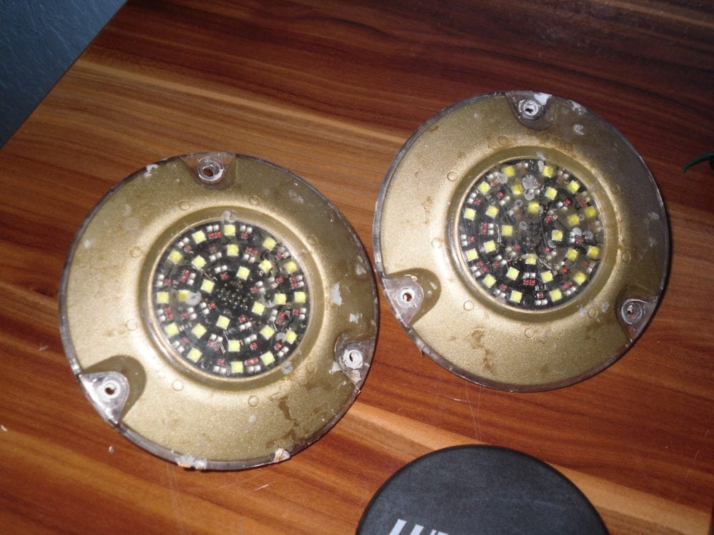 Lumishore LOT EOS Mini Controller, LumiHub 2x SMX152 Underwater