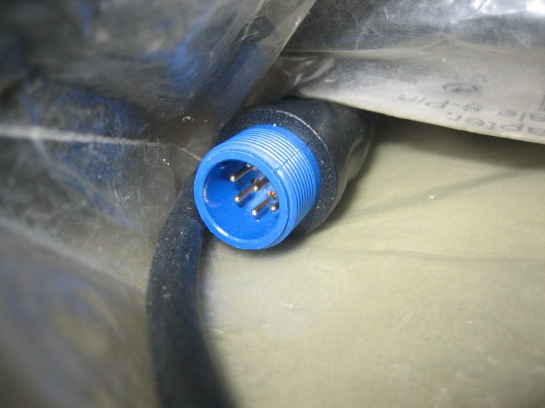 Garmin 0101161200 8pin Male to 6Pin Female Transducer Adapter NEW