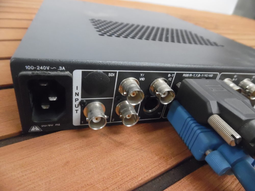 Extron DVS 304 Digital Video and RGB Scaler w/ Cables FREE US