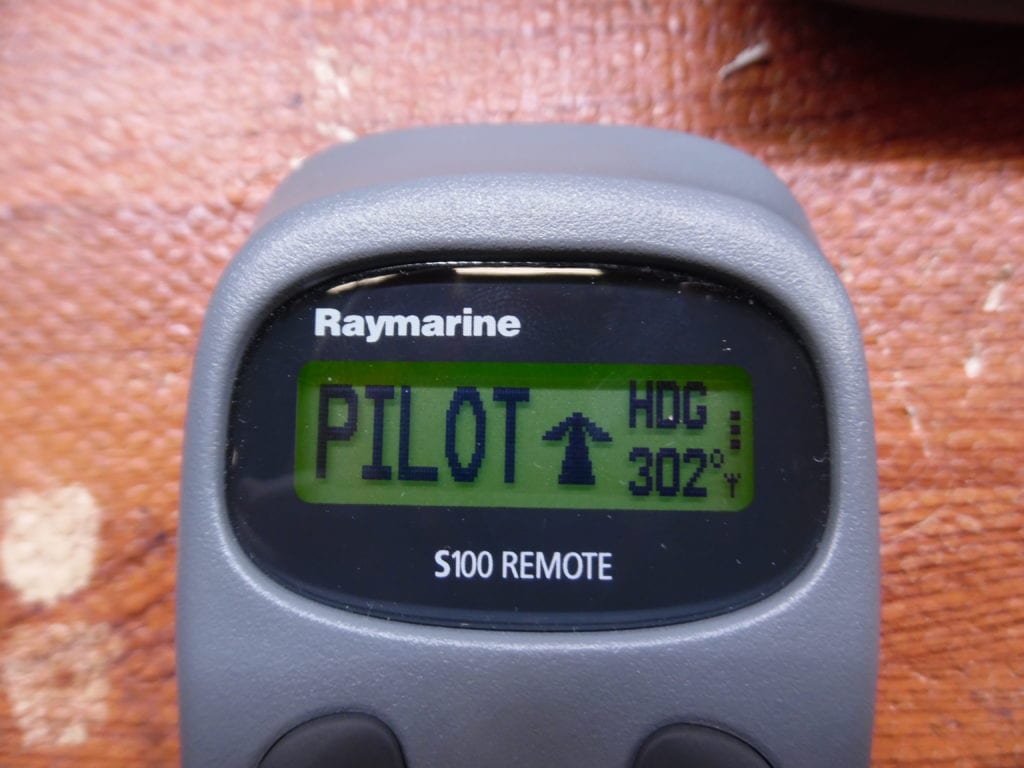 Raymarine S100 Autopilot Controller Wireless Remote A18104 w/ RF Base
