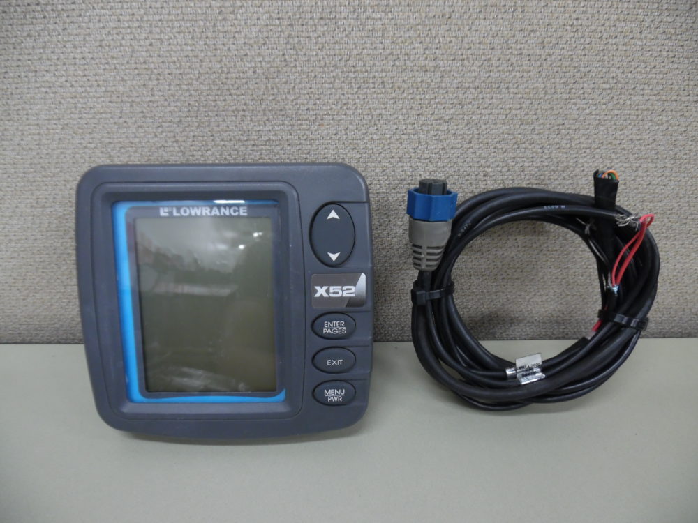 Lowrance X52 Sonar Display + Power cable - Tested Working